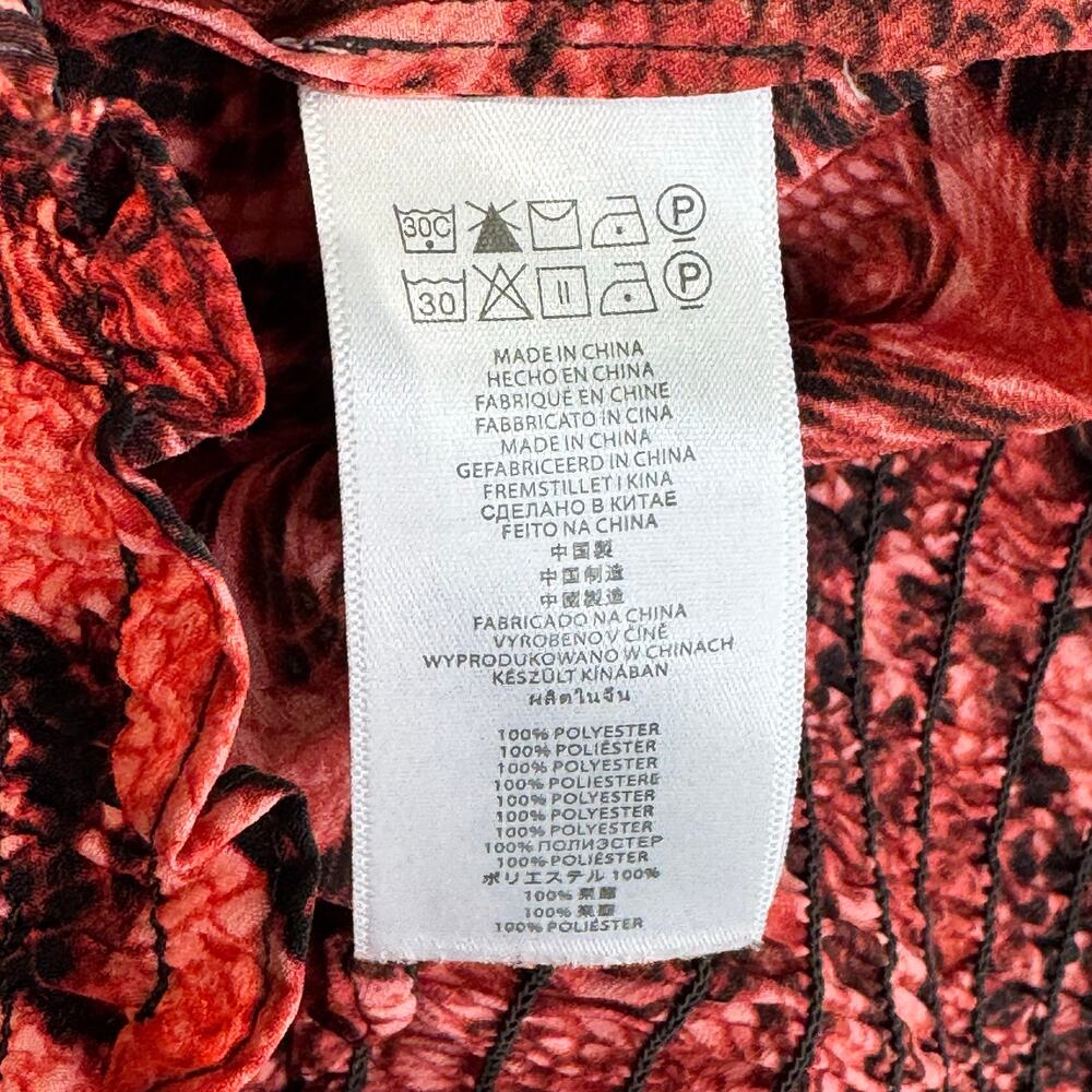 Michael Kors MK Black & Red Snake Skin Print Blouse 3/4 Roll Tab Sleeves Medium - Picture 6 of 7